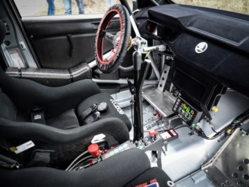 Samochody do rajd&oacute;w, wyścig&oacute;w i driftu